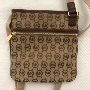 Michael Kors Crossbody